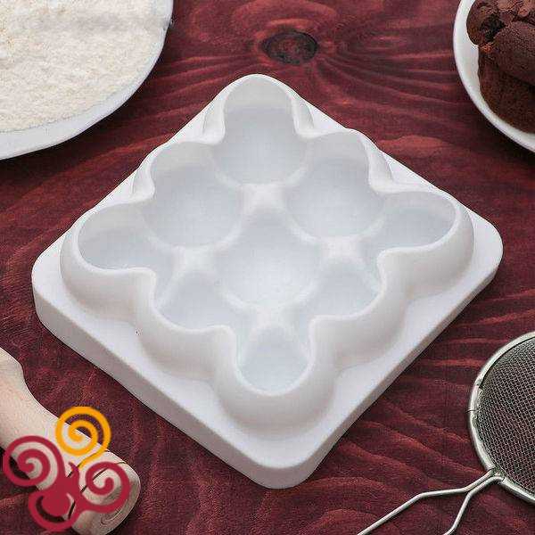 Форма для выпечки и муссовых десертов "Сладкие шарики", цвет белый