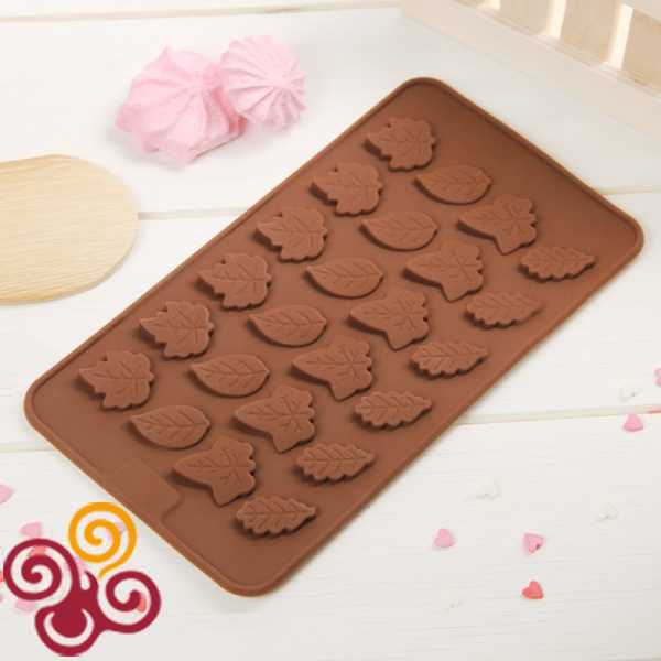 Форма для льда и шоколада "Листики", 15 ячеек, цвет шоколадный